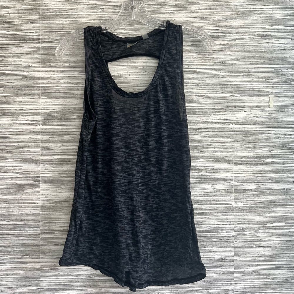 Zella Sleeveless Workout Top in Gray Size: S